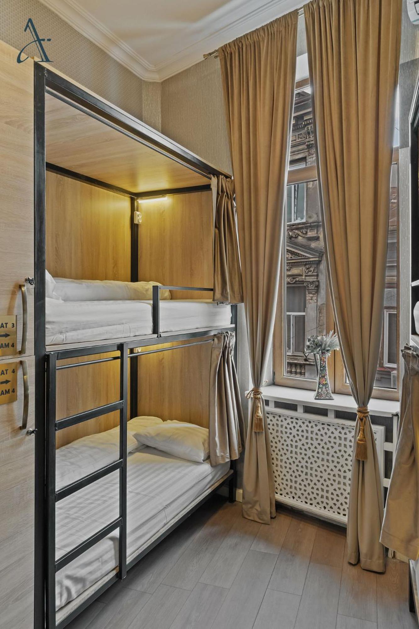 Ramana Garden Hostel - Self-Service Accommodation Бухарест Екстер'єр фото