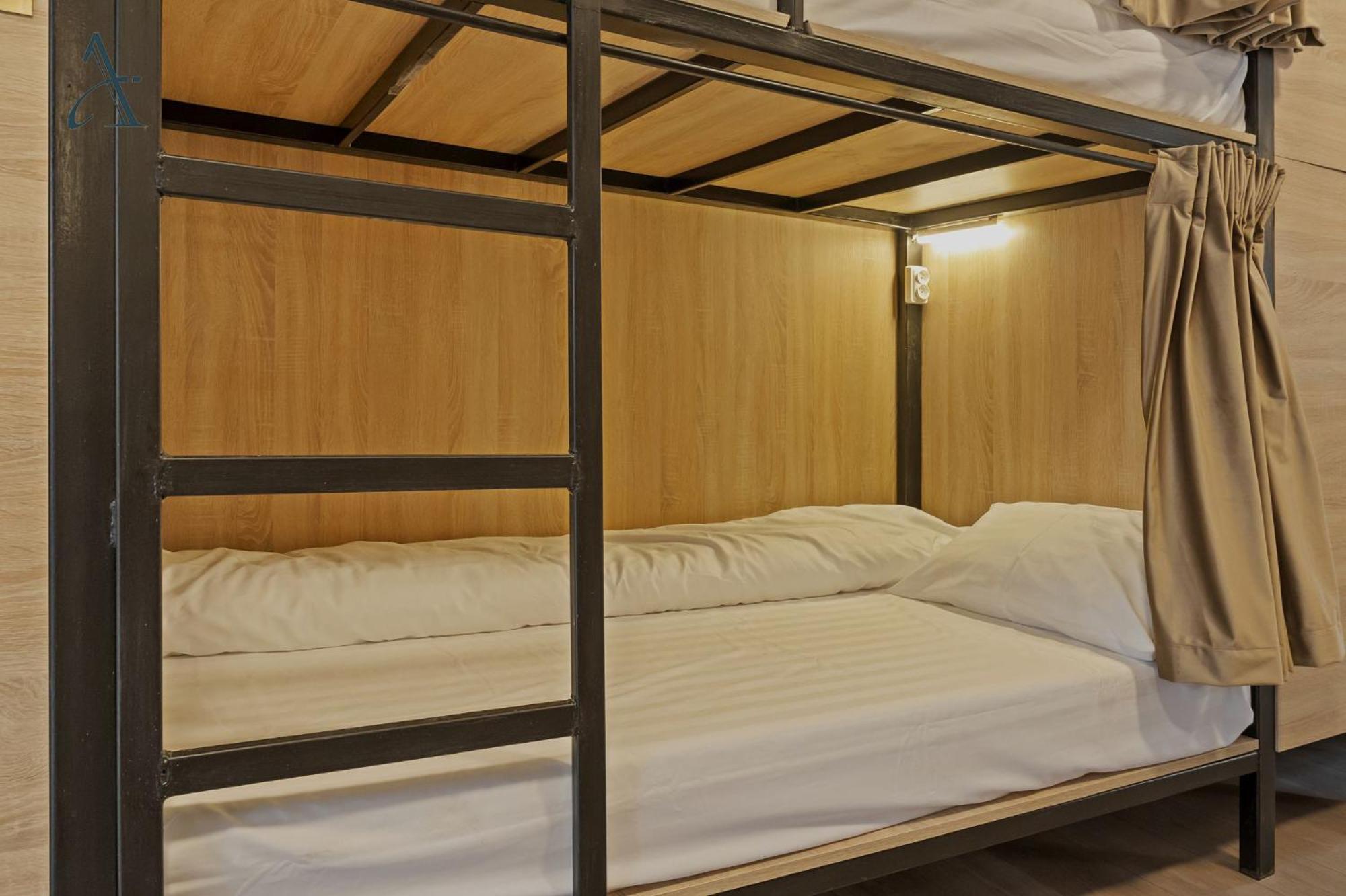 Ramana Garden Hostel - Self-Service Accommodation Бухарест Екстер'єр фото