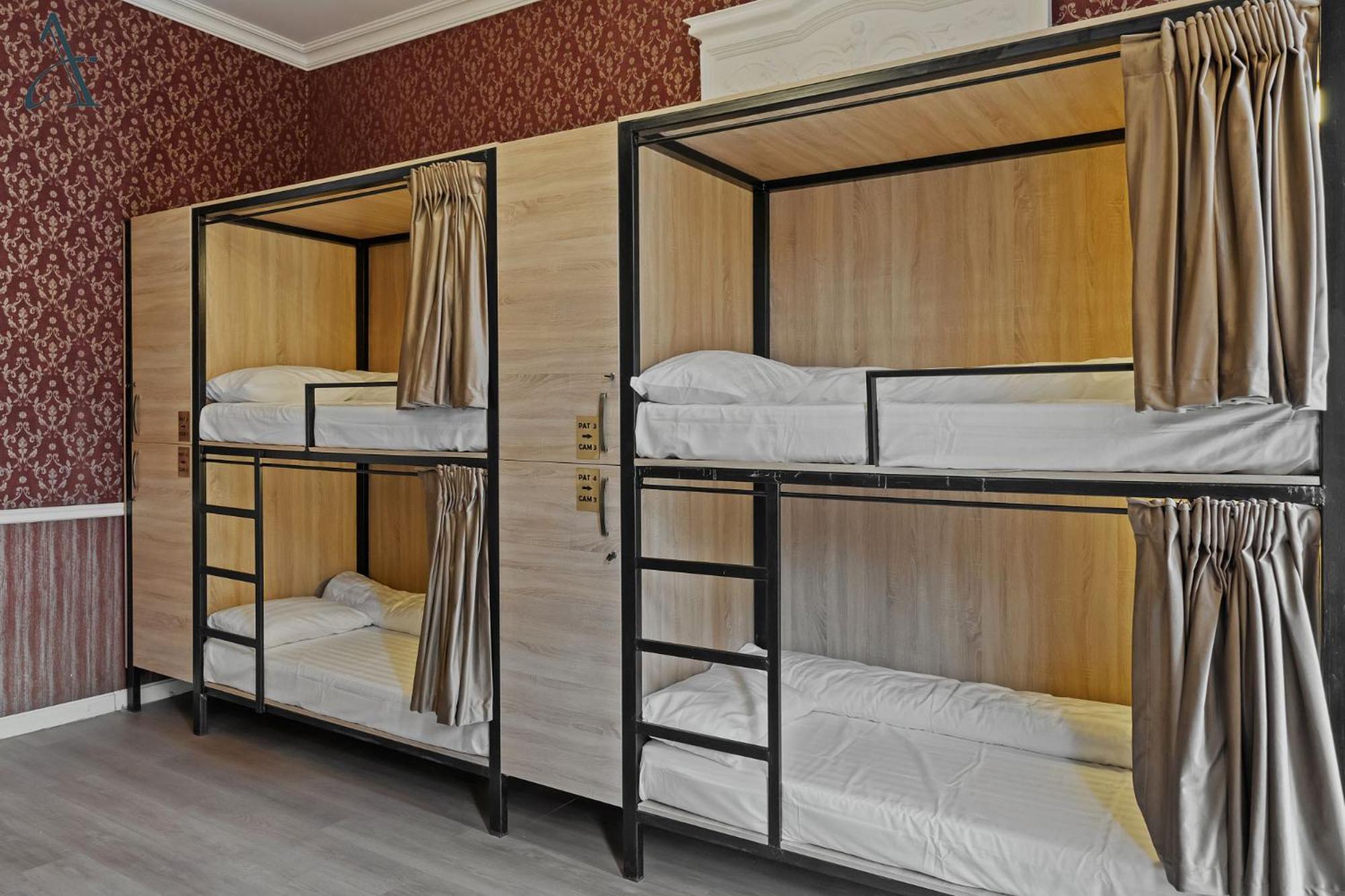Ramana Garden Hostel - Self-Service Accommodation Бухарест Екстер'єр фото